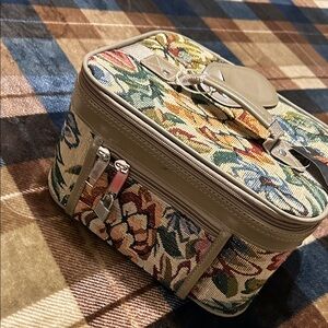 Floral Tapestry Cosmetic Case